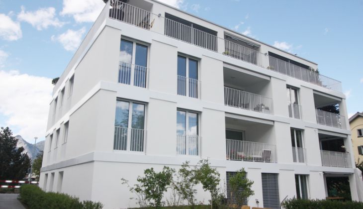 Moderne 3.5-Zi.-Wohnung, Balkon, Garage, Lift - Wohnen in Graubünden