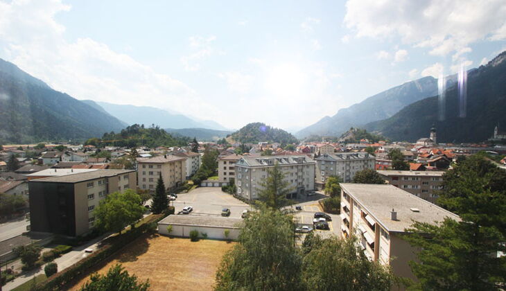Bauernhaus mit Stall und Garten in Feldis