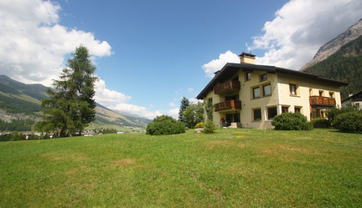 3.5-Zi.-Dach-Wohnung an Grünzone und Skilift