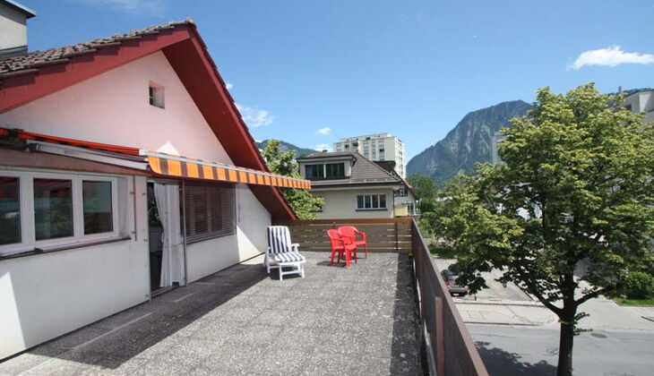 Bauernhaus mit Stall und Garten in Feldis